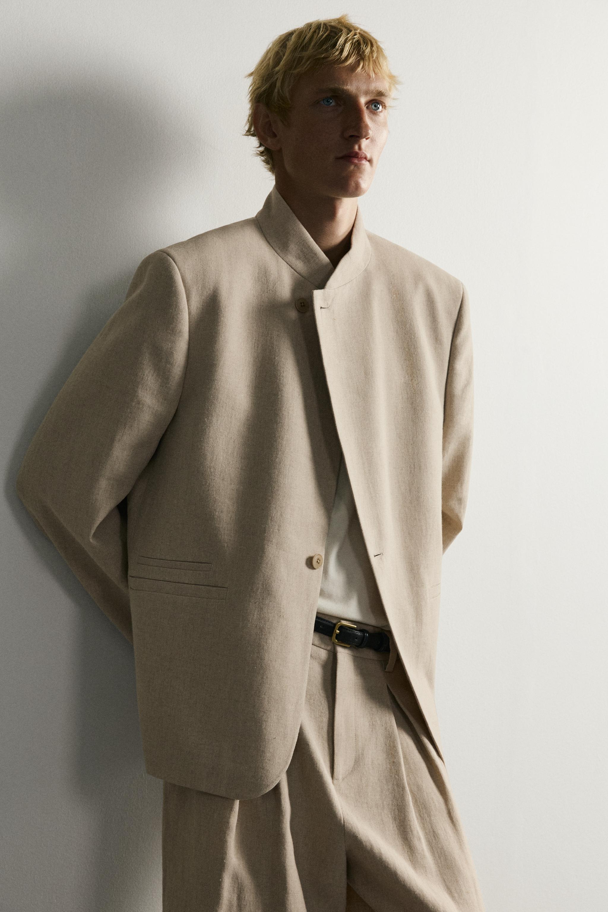 RELAXED FIT DOUBLE BREASTED SUIT BLAZER